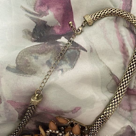 Gold Rhinestone Necklace - Picture 4 of 4